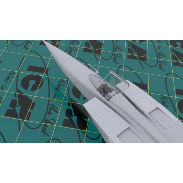 МіГ-25 РБФ, Радянський літак-розвідник  1/48  ICM 48904