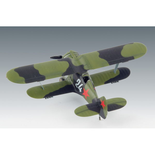  Soviet Biplane Fighter Ilyuszyn I-153 WWII  1/72 ICM 72074