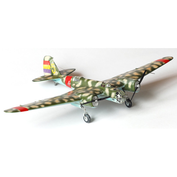 СБ 2М-100 "Катюшка", бомбардувальник ВПС Іспанії  1/72 ICM 72161