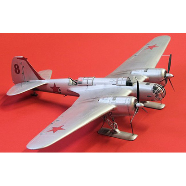 СБ 2М-100А, радянський бомбардувальник II Світ. війни 1/72 ICM 72162