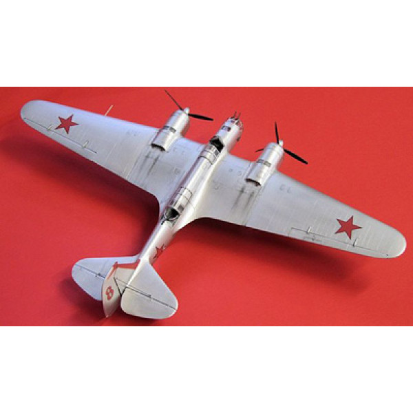 СБ 2М-100А, радянський бомбардувальник II Світ. війни 1/72 ICM 72162