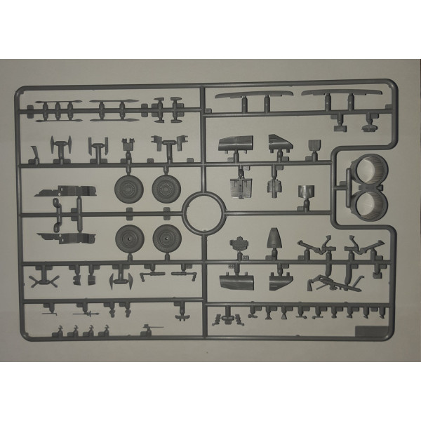 МІГ-25РБФ, Радянський літак-розвідник ІІ МВ 1/72 ICM 72174