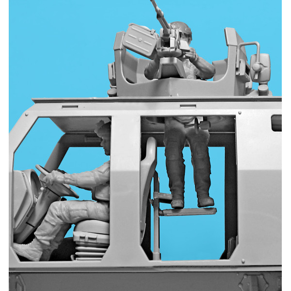 Before the assault. Eastern Ukraine 2022 1/35 ICM DS3521