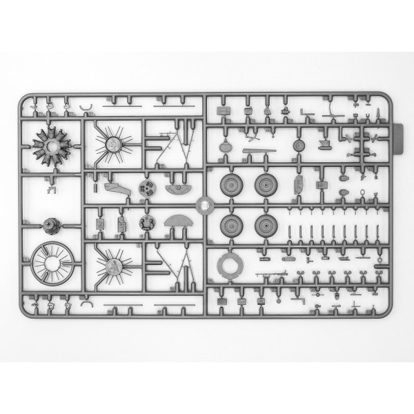 WWII Luftwaffe Airfield 1/48 ICM DS4801