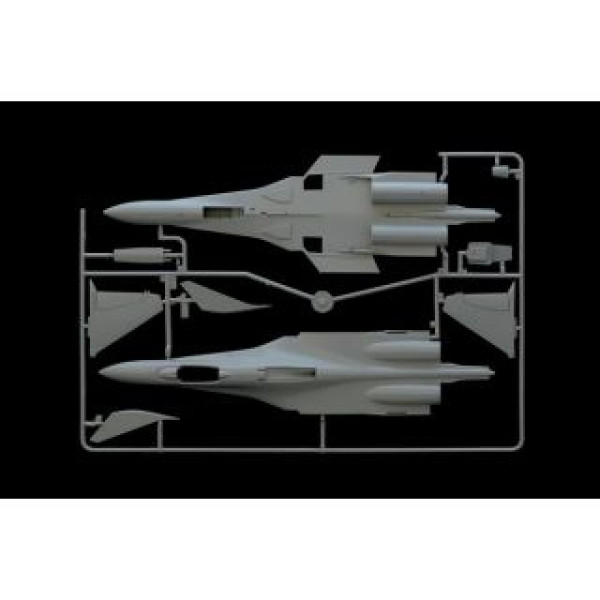 Літак  SU-27 Sukhoi  1/72 Italeri 0197