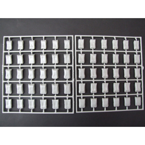 Мішки з піском (60 штук) 1/35 Italeri 0406
