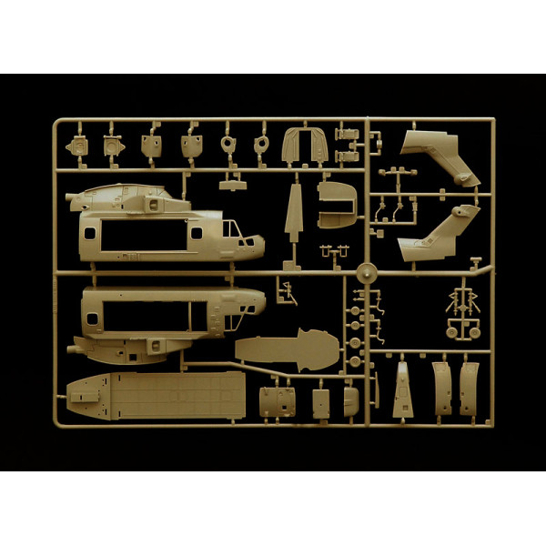 Agusta Westland AW-101 -James Bond Skyfall - 50 Jahre 1/72 Italeri  1332