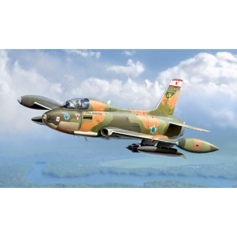 Літак  MB 326K Impala 1/72 Italeri 1334