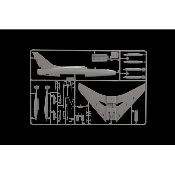 F-100F Super Sabre  1/72 Italeri  1398