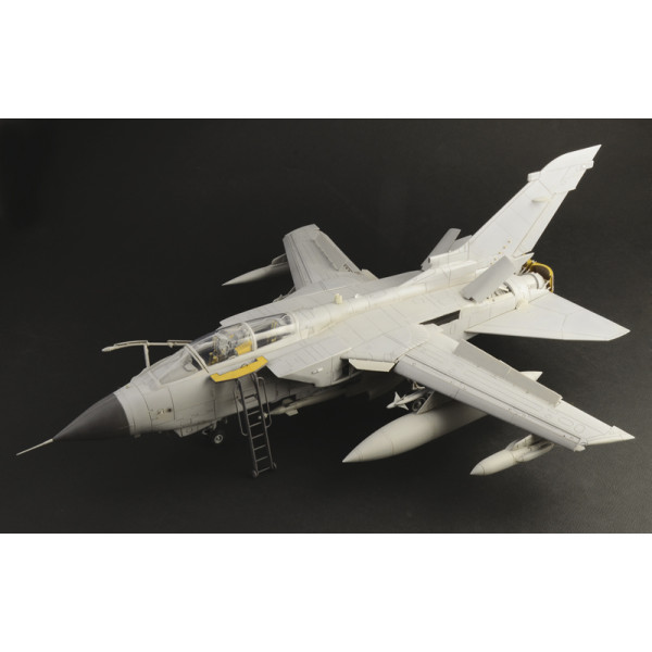 Літак TORNADO GR. 4  1/32 Italeri  2513