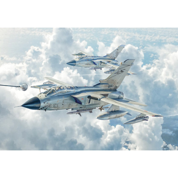 Літак Tornado ECR 1/32 Italeri  2517