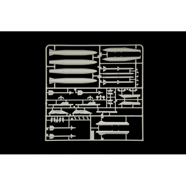 F-16 A Fighting Falcon 1/48 Italeri  2786