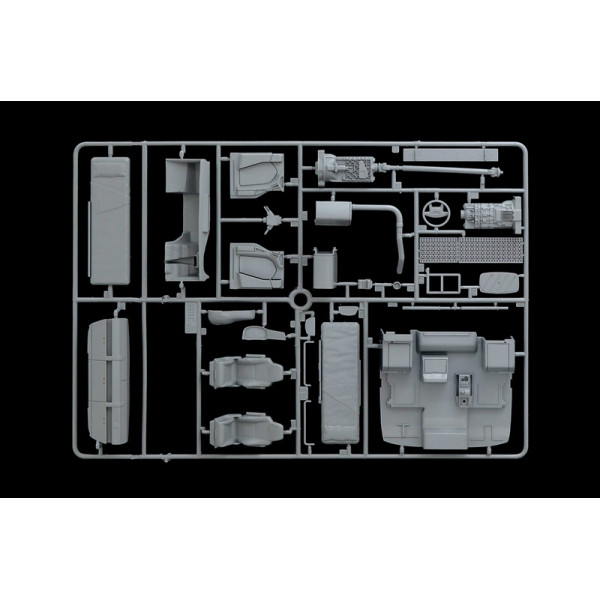 MAN TGX XXL "WOLF TRANSPORTE" 1/24  Italeri 3921