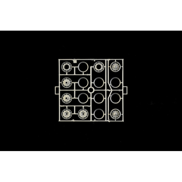 IVECO Turbostar 190.48 Special 1/24  Italeri 3926