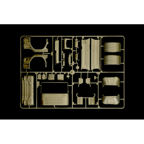 Збірна модель  SCANIA R730 STREAMLINE "TEAM CHIMERA" 1/24  Italeri 3930