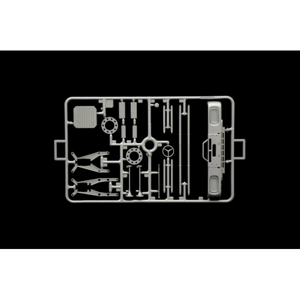 MERCEDES BENZ 2238 6x4 1/24  Italeri 3943