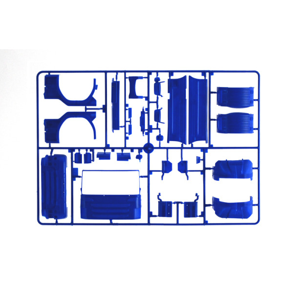 Автомобіль  SCANIA R400 STREAMLINE Flat Roof 1/24  Italeri 3947