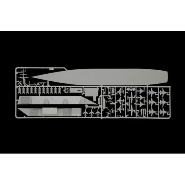 Корабель USS Saratoga CV - 60 1/720  Italeri  5520
