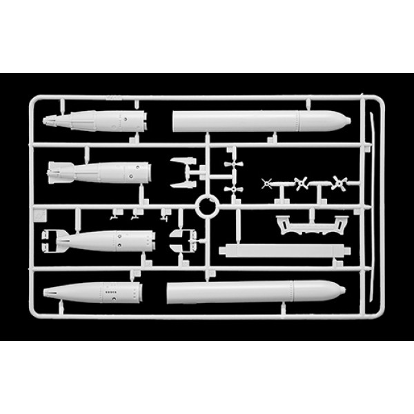 BIBER MIDGET SUBMARINE 1/35 Italeri 5609