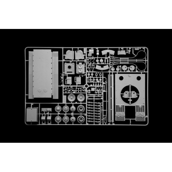 Pz.Kpfw. VI Tiger I Ausf. E late production  1/35 Italeri  6754