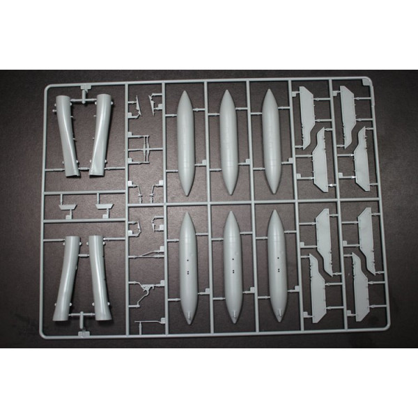  F/A-18C US Navy, Swiss & Topgun  1/48 Kinetic 48031