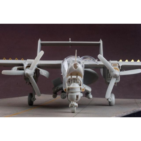 Grumman OV-10D Bronco 1/32 Kitty Hawk 32003