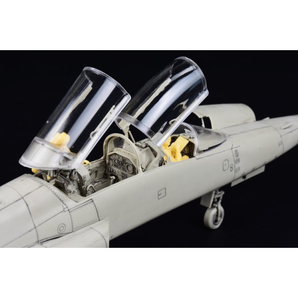  F-5F "Tiger" II 1/32 Kitty Hawk KH32019