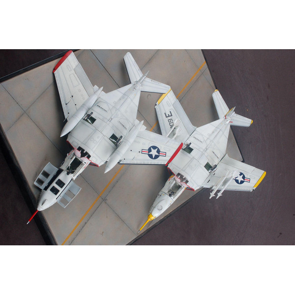 American fighter F9F-8 & F9F-8P Cougar 1/48 Zimi model 80127