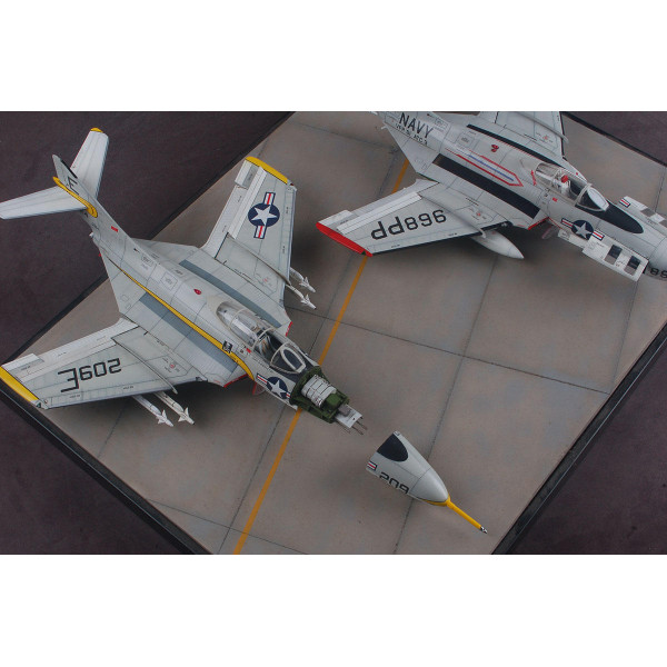 American fighter F9F-8 & F9F-8P Cougar 1/48 Zimi model 80127