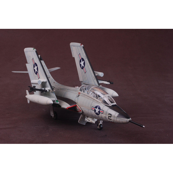 Grumman TF-9J Cougar 1/48 Kitty Hawk 80129
