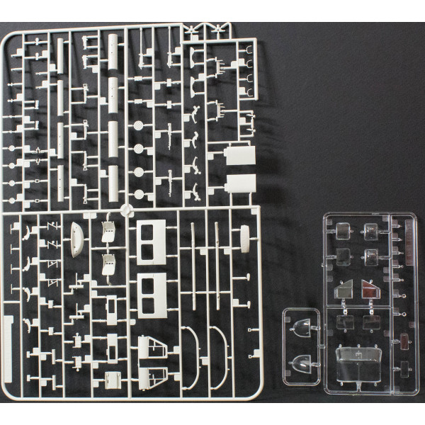 UH-1D Huey   1/48 Kitty Hawk 80154