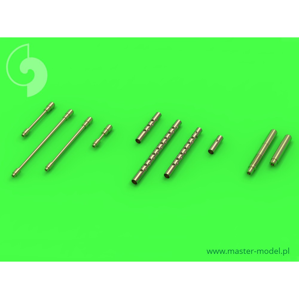 P-38 Lightning - early armament (.50 cal Brownings with drilled cooling jackets & early and late 20mm cannon tips) 1/48 Master 48-114