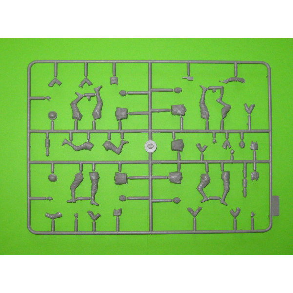 Hand-to-hand fight, German and British infantrymen, WW I era  1/35 MasterBox 35116