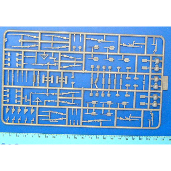 German Elite Infantry (Eastern Front 1941-1945)  1/35 MasterBox 3583