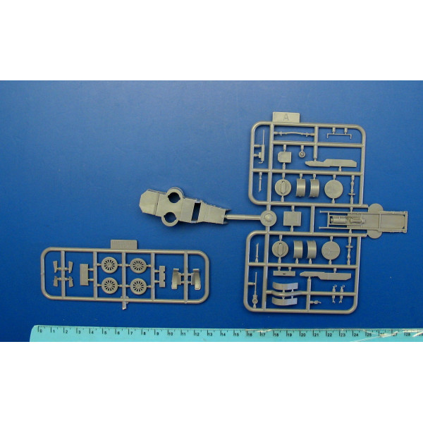 British Armoured Car, Austin, MK III, WW I Era   1/72 MasterBox 72007