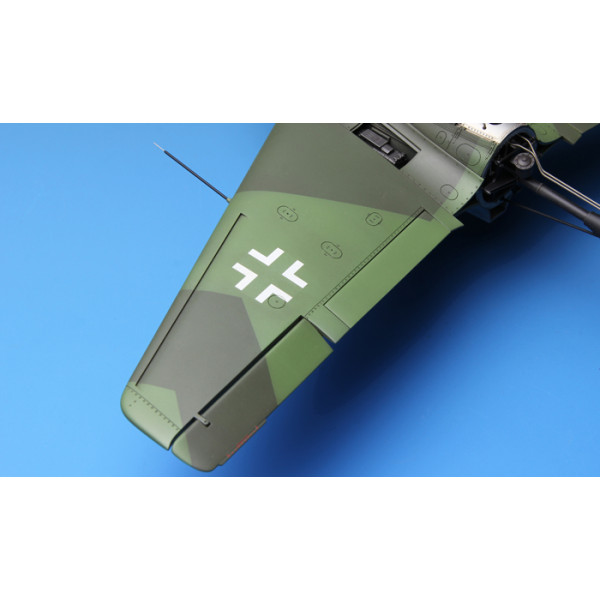 Messerschmitt Me163B  Komet Rocket-Powered Interceptor 1/32 Meng model qs-001