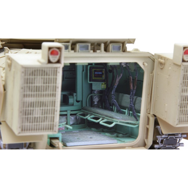 M2A3 Bradley w/BUSK III  1/35 Meng model ss-004