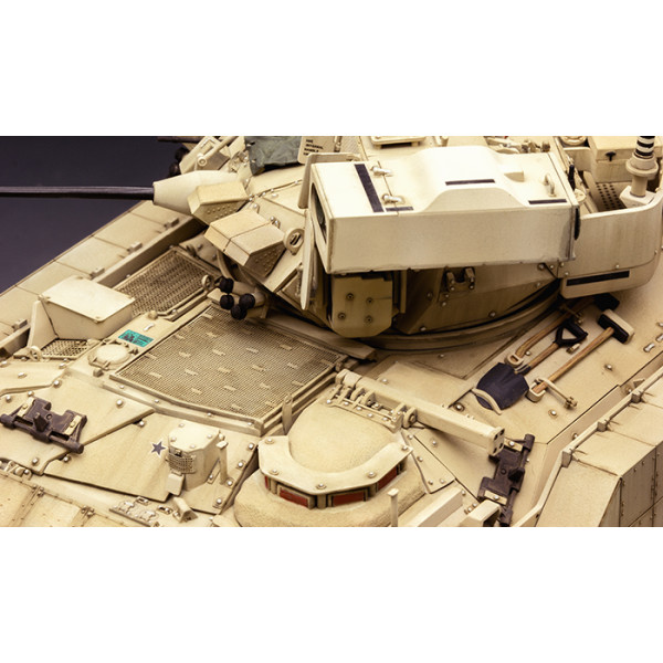 M3A3 Bradley BUSKIII   1/35 Meng model ss-006