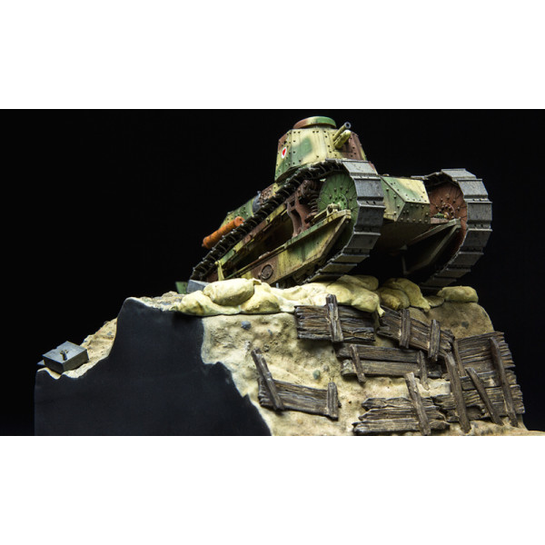 France FT-17 Light Tank (Riveting octagonal turret)   1/35 Meng Model  ts-011