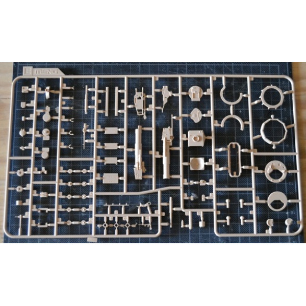 AMX-30B2 French Main Battle Tank 1/35 Meng Model  ts-013