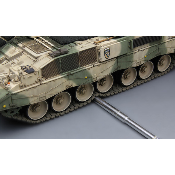 Panzerhaubitze 2000 w/Add-On Armor 1/35 Meng Model  ts-019