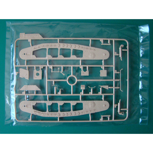 British Medium Tank Mk.A Whippet  1/35 Meng Model  ts-021