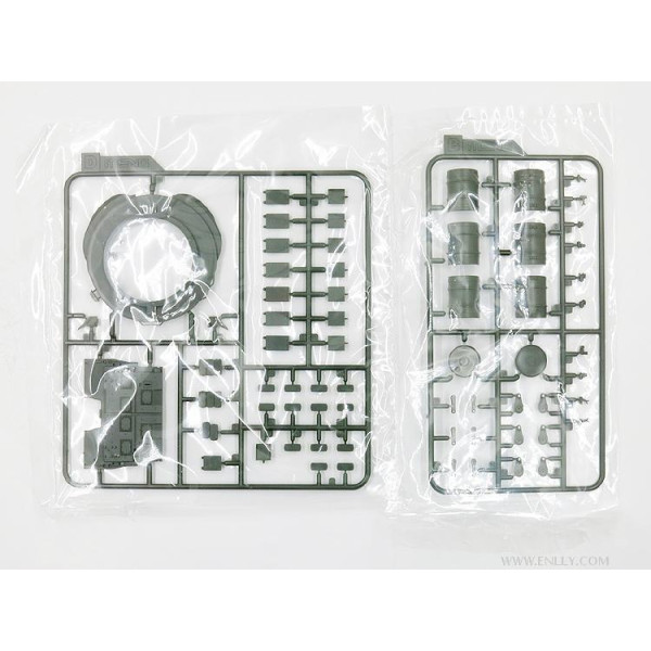Russian Main Battle Tank T-72B3  1/35 Meng Model  ts-028