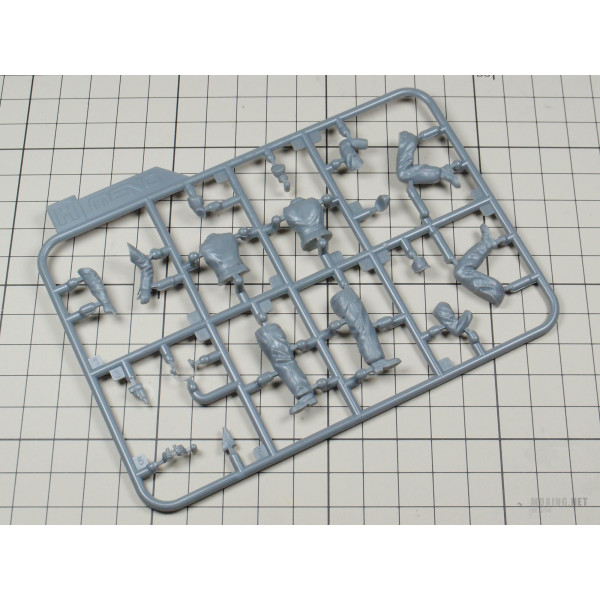 Sd.Kfz.182 Kingtiger (Henschel Turret)  1/35 Meng Model  ts-031
