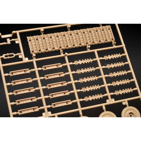 Sd.Kfz.182 Kingtiger (Porsche Turret)  1/35 Meng Model  ts-037