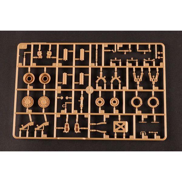 LVSR MKR16 Tractor   1/35 I Love Kit 63549