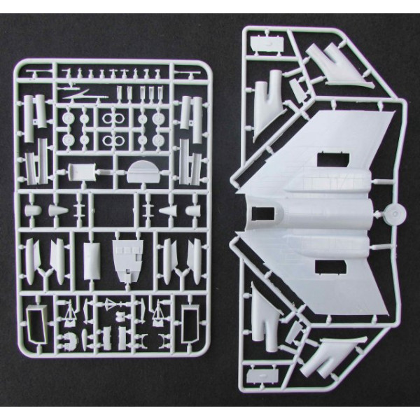 Handley Page Victor B.Mk.1/K.2P  1/144 Mikro-Mir 144-027