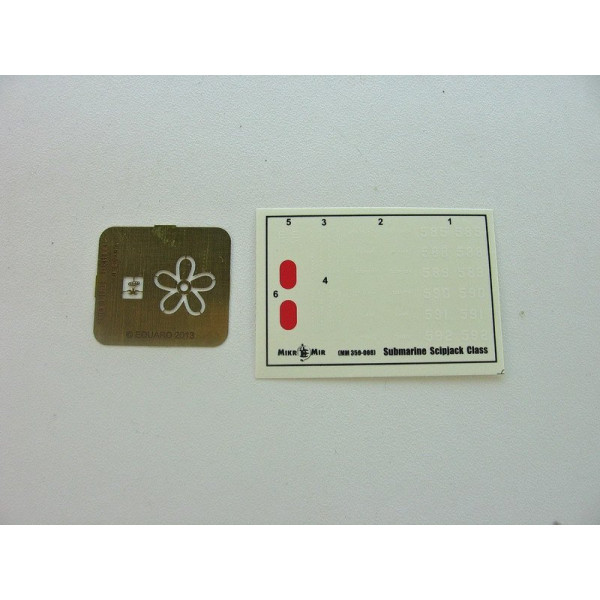  "Skipjack" klass  US Nuclear-powered Submarine 1/350 Mikro-mir 350-008