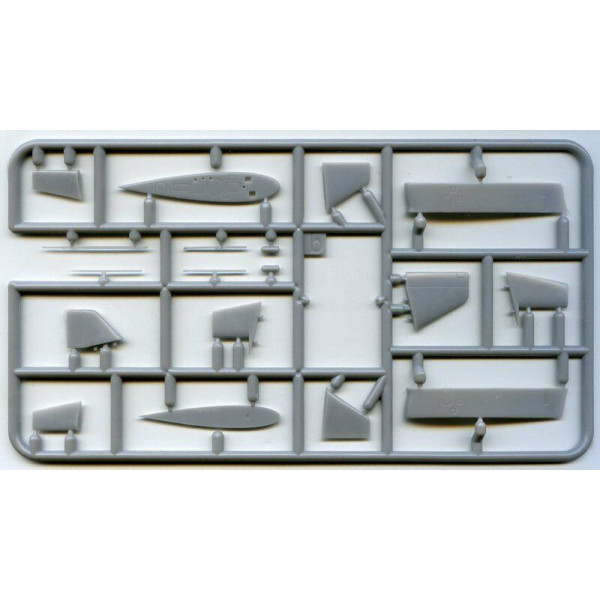 Soviet nuclear submarine K-222 (project 661 "Anchar") 1/350 Mikro-Mir 350-033