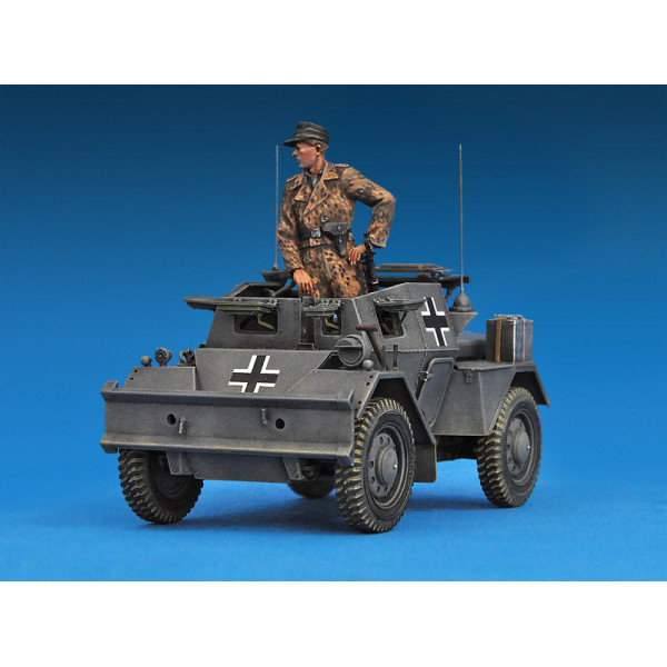 DINGO Mk.II Scout Car w/Crew Pz.Kmpf. Mk.I 202(e) 1/35 MiniArt 35074